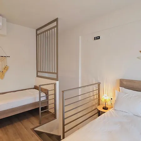 Niriides Boutique Nea Vrasna