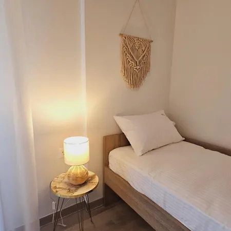 Niriides Boutique 3* Vrasná