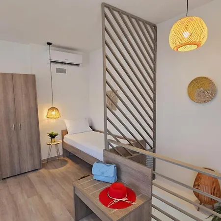 Niriides Boutique 3*