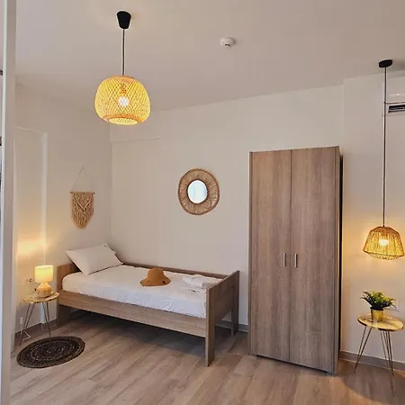 Niriides Boutique شقة فندقية