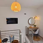 Lägenhetshotell Niriides Boutique Vrasná