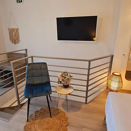 Niriides Boutique 3*