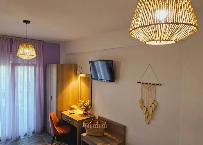 Niriides Boutique Vrasná