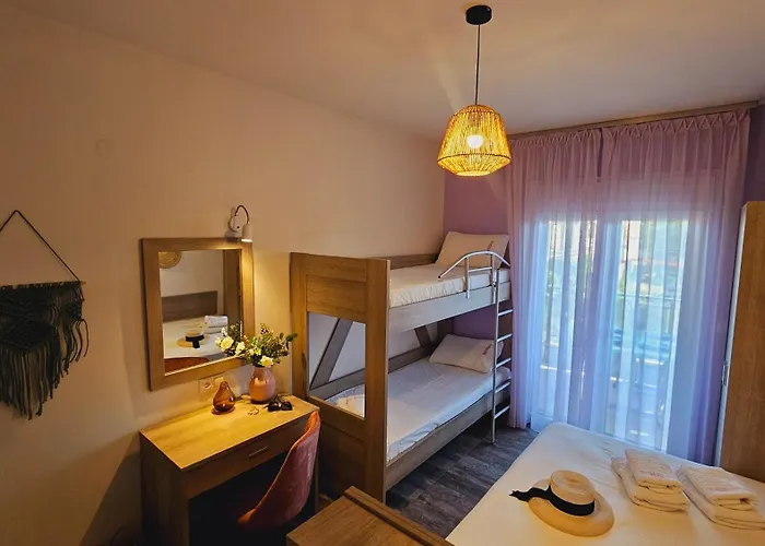 Niriides Boutique 3* Vrasná