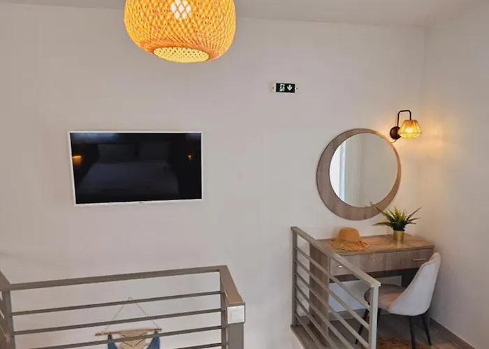 Apart Otel Niriides Boutique Vrasná