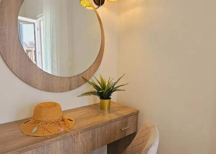 Niriides Boutique Vrasná